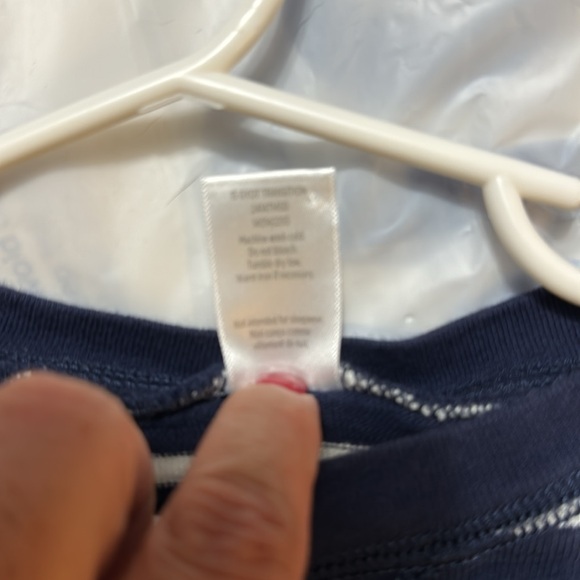 Lightweight Pullover - Picture 4 of 4